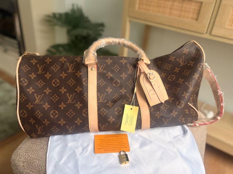 Louis Vuitton Monogram Keepall Travel Bag – Excellent Condition