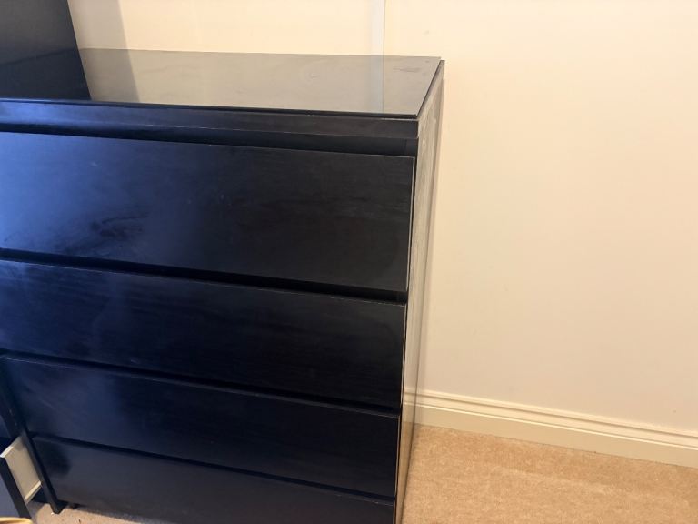 Malm 4 drawer chest of Drawers with removable glass top