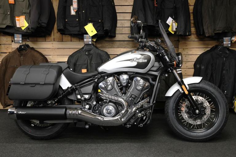 ** IN STOCK ** BRAND NEW INDIAN SUPER SCOUT 1250 - GHOST WHITE METALLIC