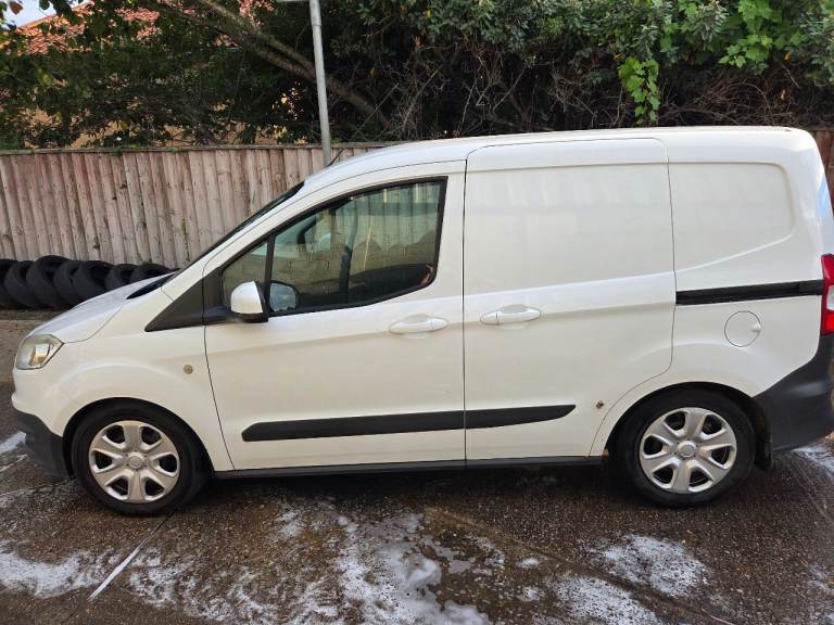 Ford, TRANSIT COURIER, Panel Van, 2015, Manual, 1562 (cc)