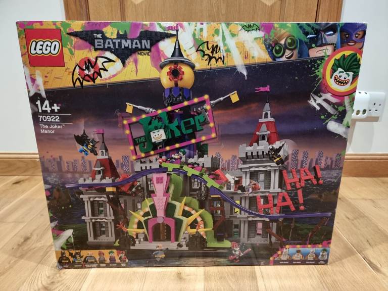 LEGO The LEGO Batman Movie: The Joker Manor (70922)  New/ Factory Sealed 