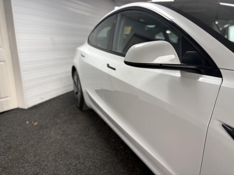 TESLA MODEL 3 Standard Range Plus 2021