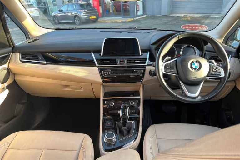 2018 BMW 2 Series 220d xDrive Luxury 5dr Step Auto HATCHBACK DIESEL Automatic
