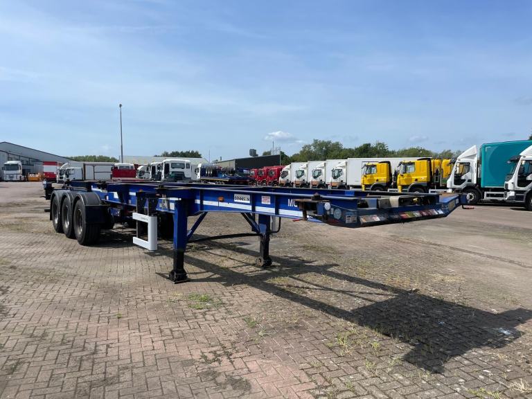 DENNISON LOCK AND GO SLIDING SKELETAL TRAILER – 2015 – C388518