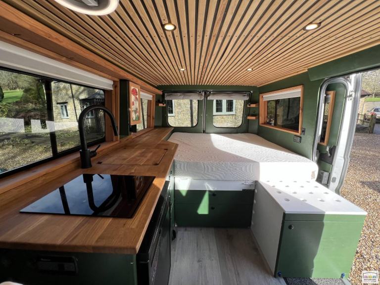 Citroen Relay Campervan 2.2L 2 Berth/Belt Double Bed Electric Hob Solar 142K