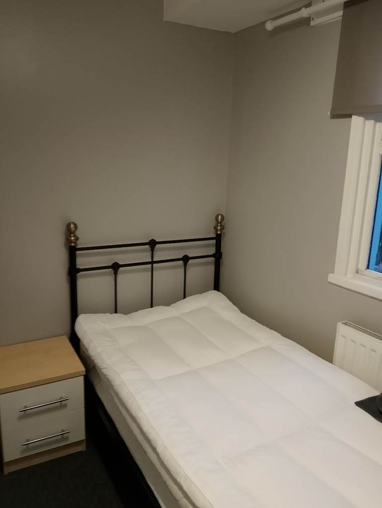 Single room for rent 