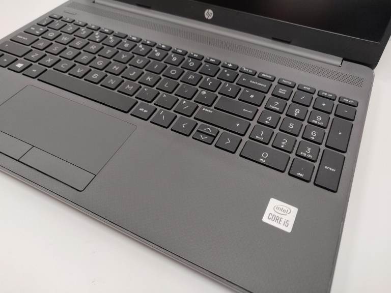 HP i5 1235U 16gb 512gb SSD 10xCore USB-C Office Laptop 15.6-inch 12th Gen Windows 11 Pro 250 G9