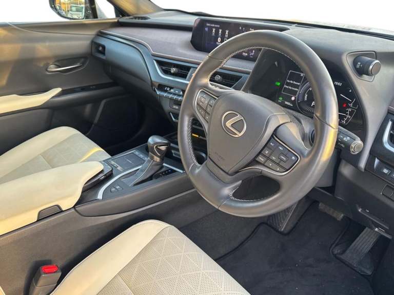 2019 Lexus UX 250h 2.0 Takumi 5dr CVT SUV Hybrid Automatic