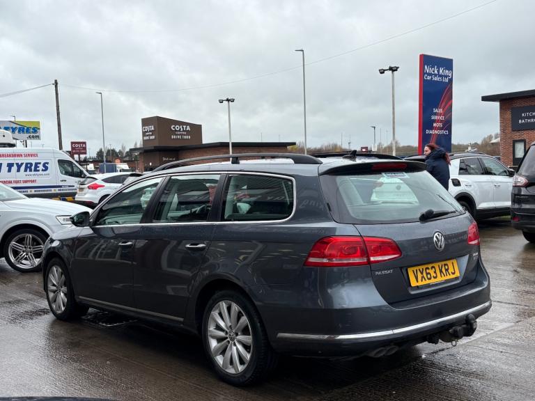 2013 Volkswagen Passat 2.0 TDI BMT Highline 5dr ++ 11 VW SERVICES / 35 TAX / SAT NAV / DAB ++ EST...