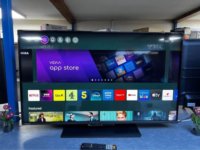 TOSHIBA 43LV2E63DB 43" Smart Full HD LED TV