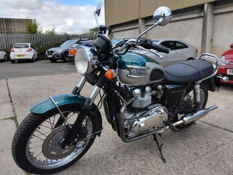 2001 Y TRIUMPH BONNEVILLE 865 SILVER  GREEN8k MILES CLASSIC RETRO