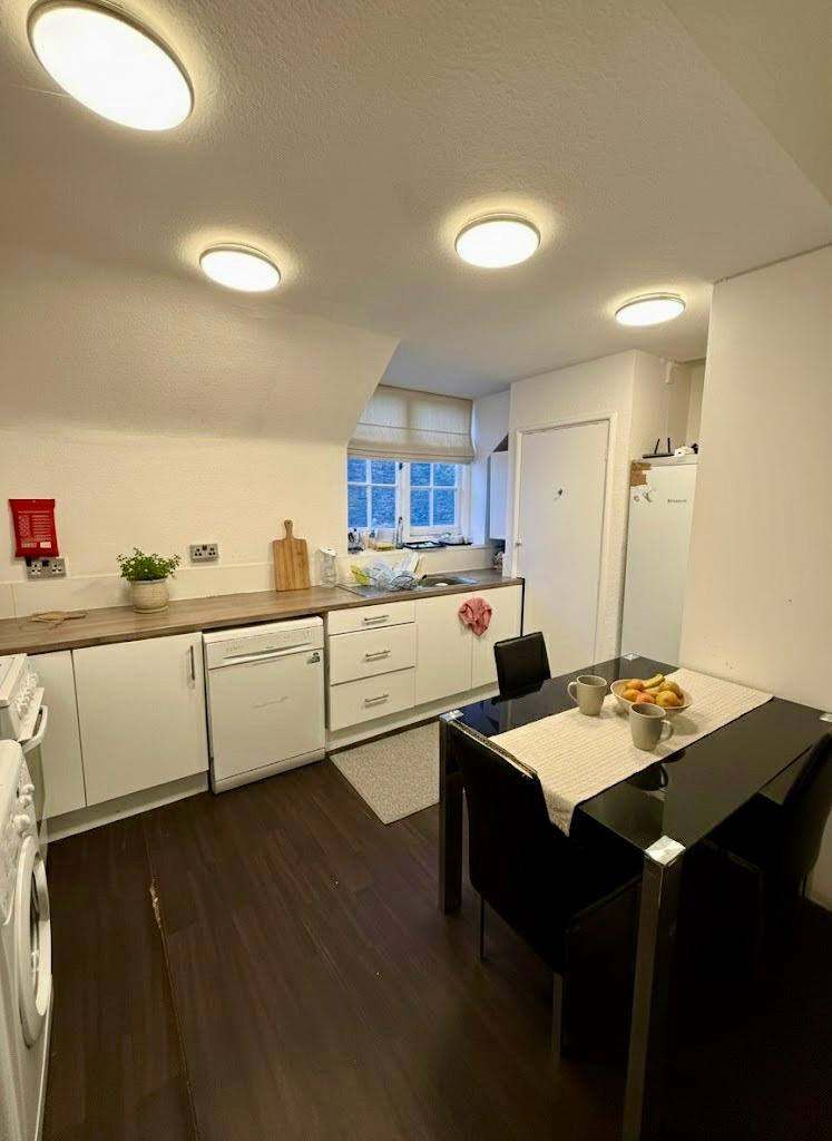 Double Room to Rent Prime Bond Street Location (Welbeck Street), Oxford Street, Soho, Marylebone