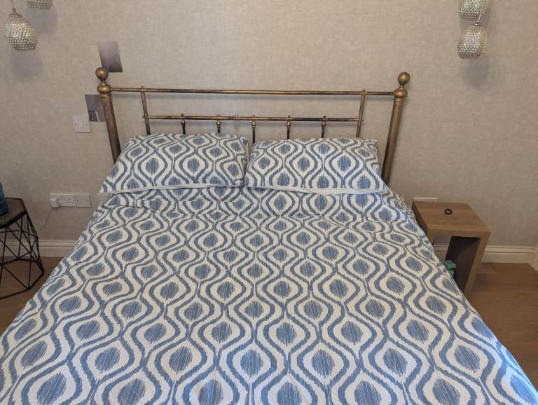Brass king size bed frame