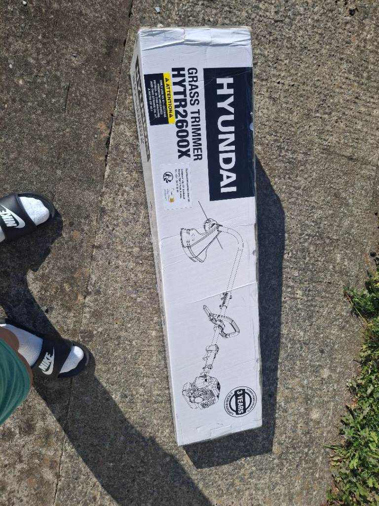 Hyundai strimmer  petrol