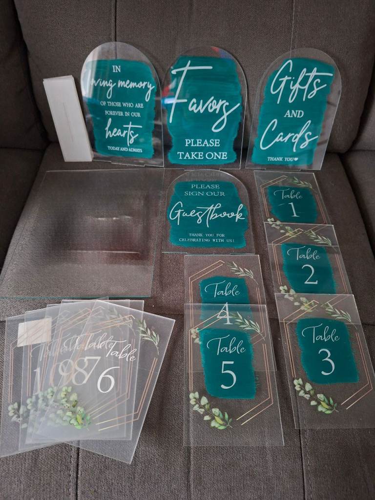 Acrylic Wedding Signs & Table Numbers – Green, Gold & White Set