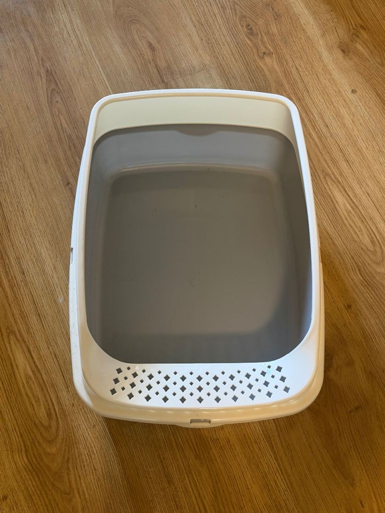Free Cat Litter Tray Plastic 