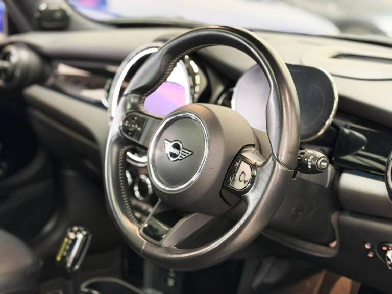 2021 MINI Electric Hatch Cooper SE 32.6kWh Level 3 Hatchback 3dr Electric Auto (184 ps) Hatchback...