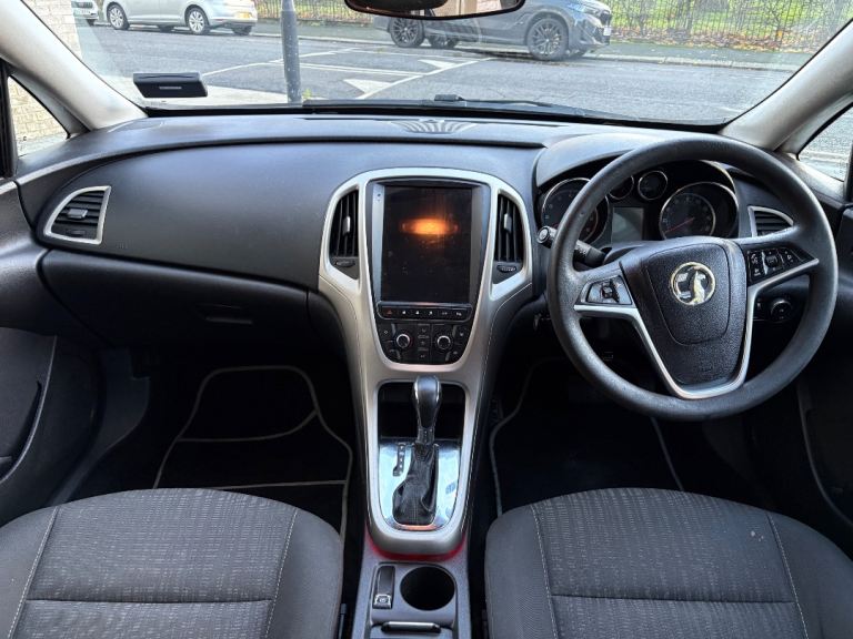 Vauxhall, ASTRA, AUTOMATIC, 2010, 1 Year MOT