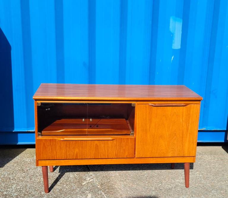 Mid-Century Retro Vintage sideboard