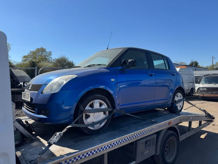 Suzuki swift 1.3 2007 blue BREAKING FOR PARTS 