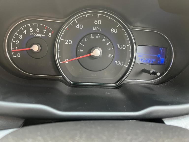  2013 HYUNDAI I10 1.2 Active 5dr salvage vehicle