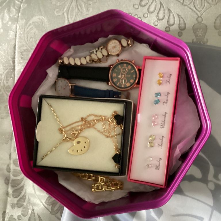 Assortment of Jewellery