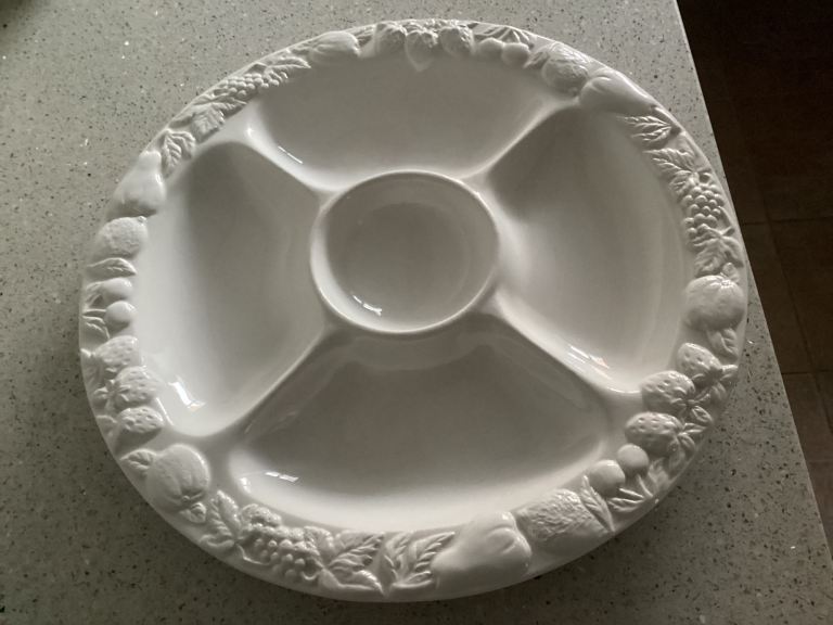 Ceramic divided dish