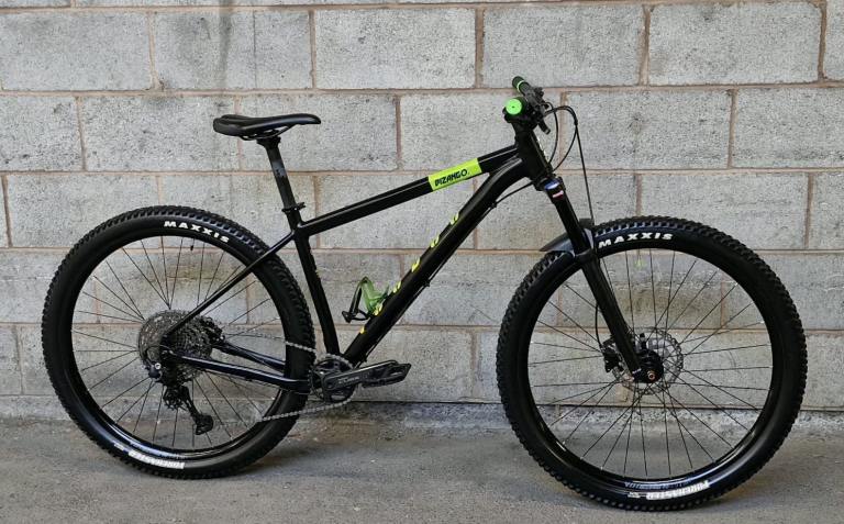 BRAND NEW VOODOO BIZANGO MOUNTAIN BIKE 