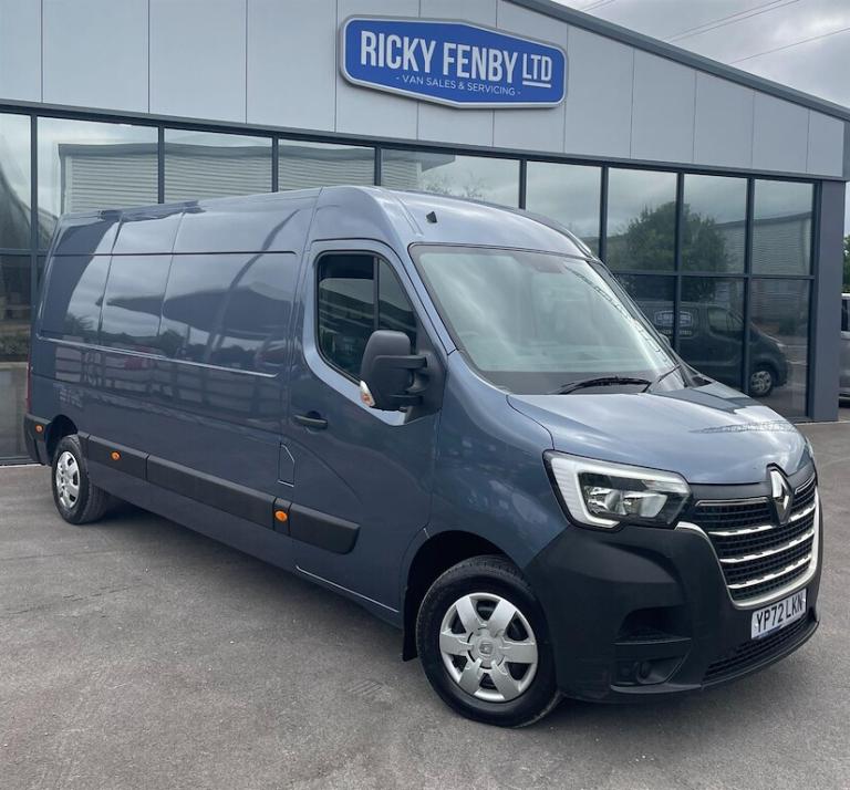 2022 Renault Master LM35dCi 135 Business+ Medium Roof Van PANEL VAN DIESEL Manual