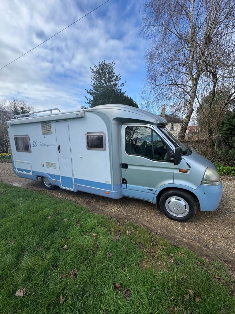 Burstner Delfin 680 Fixed Bed 4 Berth