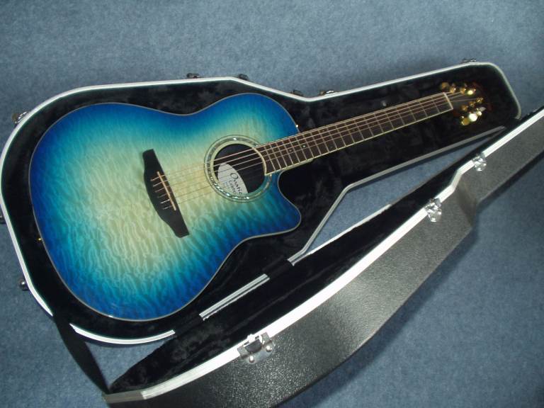 Ovation Celebrity CS28P-RG Electro Acoustic Guitar. & Case 