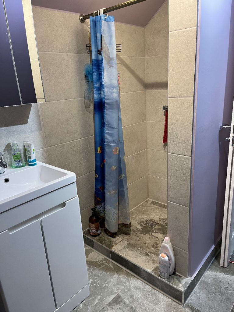 Double bedroom for  rent bills included 