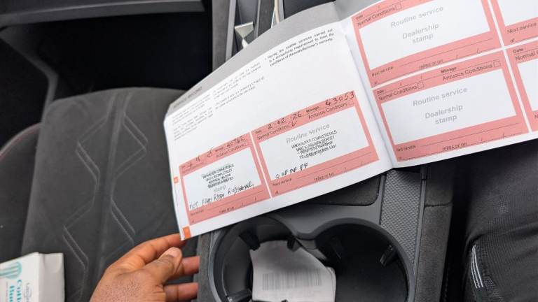 DS, DS 7, Hatchback, 2022, Semi-Auto, 1598 (cc), 5 doors