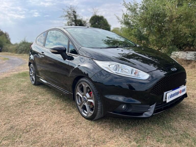 2015 Ford Fiesta 1.6 EcoBoost ST-2 3dr HATCHBACK PETROL Manual