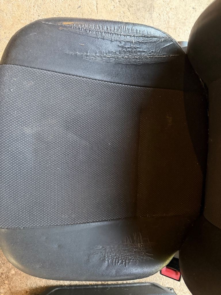 Mercedes Sprinter (W906) / VW Crafter Front Driver & Passenger Seats 2006 - 2017