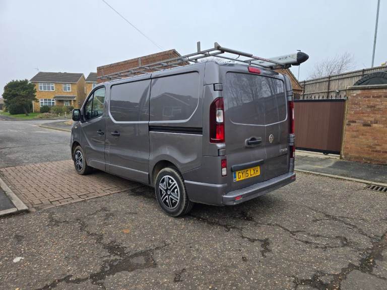 Vauxhall Vivaro 2015 1.6 biTurboDiesel