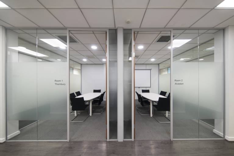 Bristol - BS32 4AQ \ Flexible Coworking Space with Desk Access