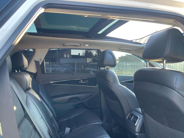 2016 Kia Sorento 2.2 CRDi KX-4 Auto AWD Euro 6 5dr ESTATE Diesel Automatic