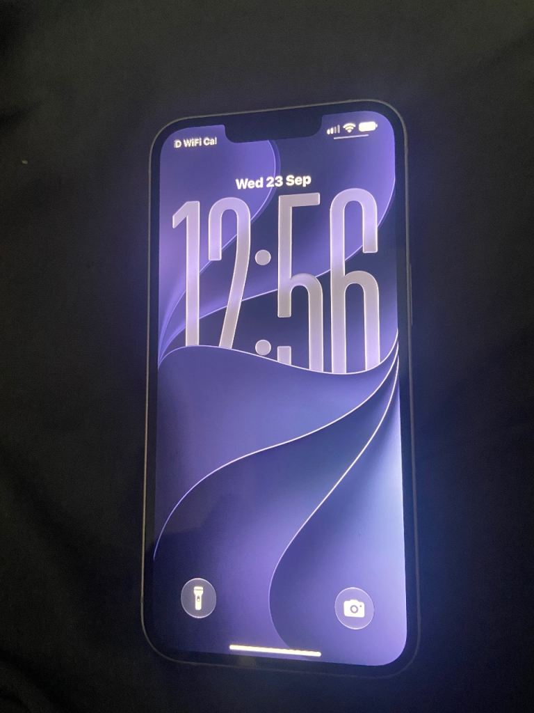 Apple iPhone 13 - pink, Good Condition