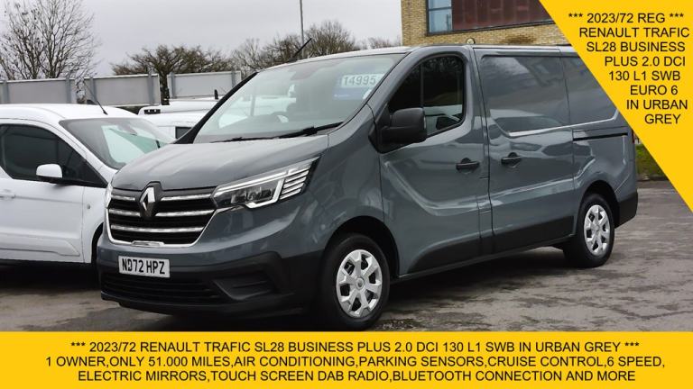 2023 Renault Trafic SL28 BUSINESS PLUS 2.0 DCI 130 SWB IN URBAN GREY,ONLY 51.000 MILES,AIR COND P...