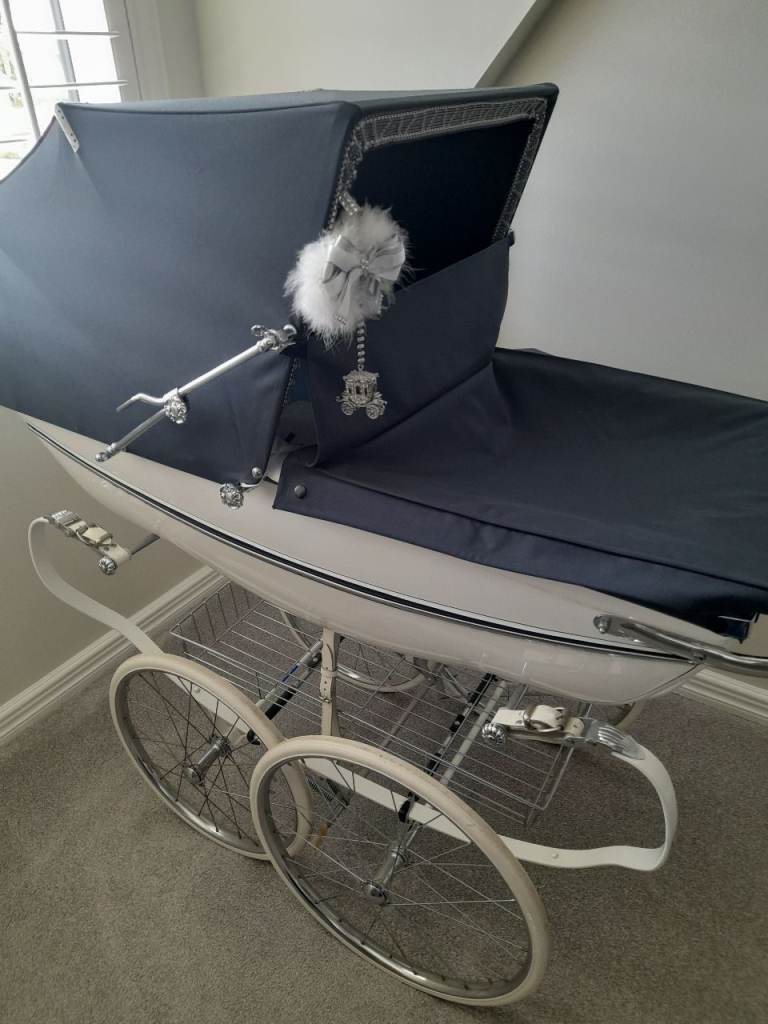 SILVERCROSS BALMORAL BABIES COACH BUILT PRAM
