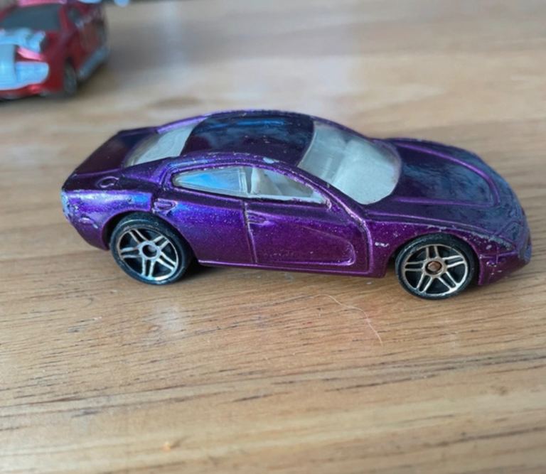  Hot Wheels Dodge Charger £1