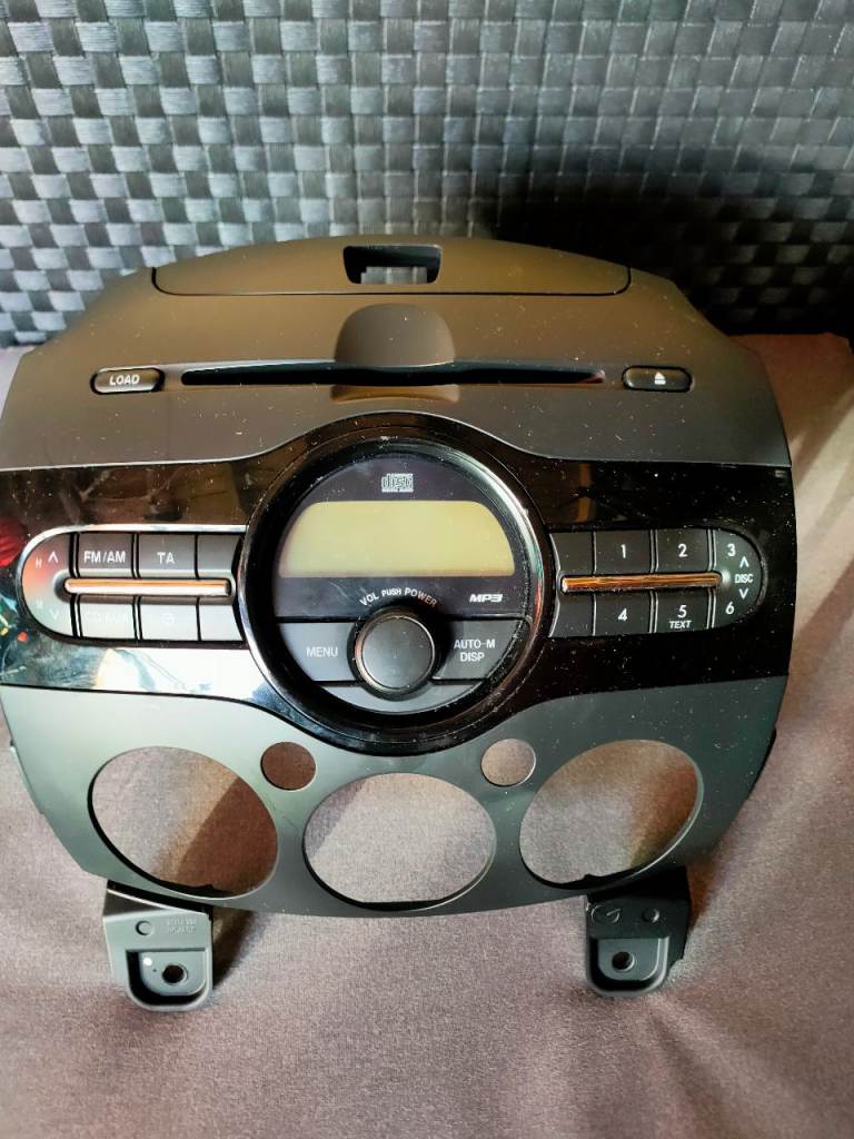 Mazda 2 car radio/CD player. 2011/14 model