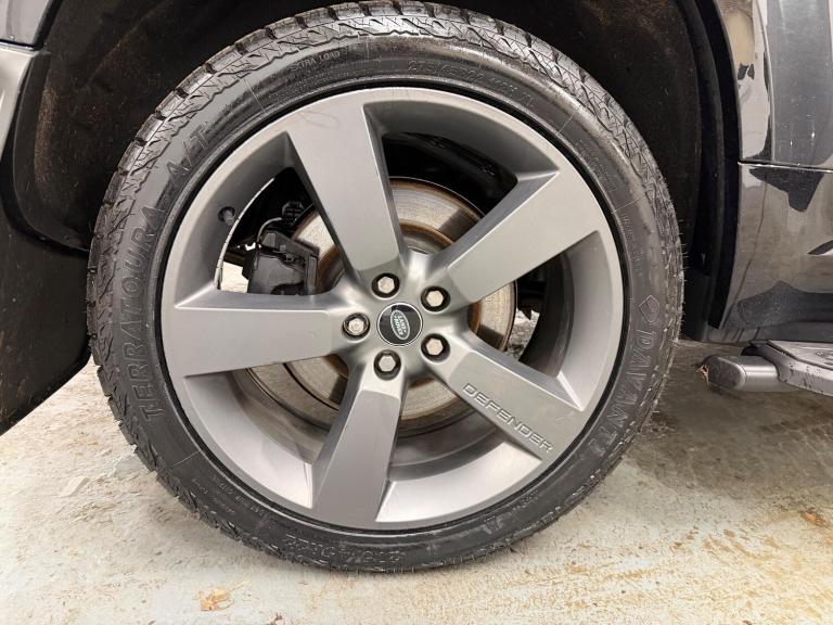 2022 Land Rover Defender 110 5.0 P525 V8 Auto 4WD Euro 6 (s/s) 5dr ESTATE Petrol Automatic