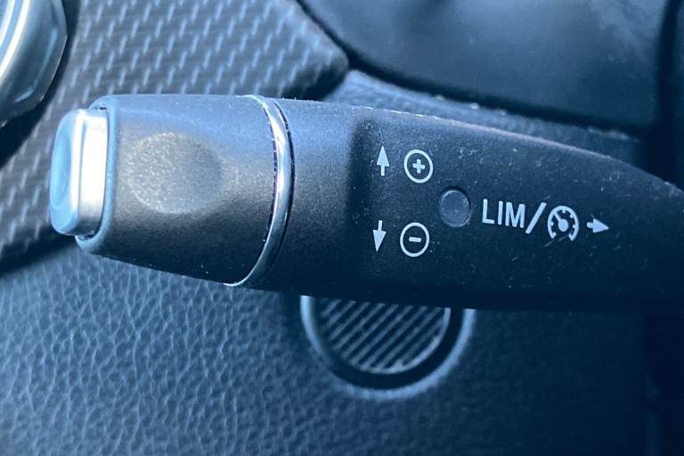 2017 Mercedes-Benz GLA GLA 200d SE 5dr Auto Estate DIESEL Automatic