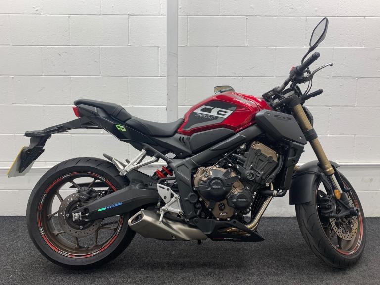 Honda CB650R - LOW MILEAGE - ONLY 3321 MILES - FULL HISTORY!