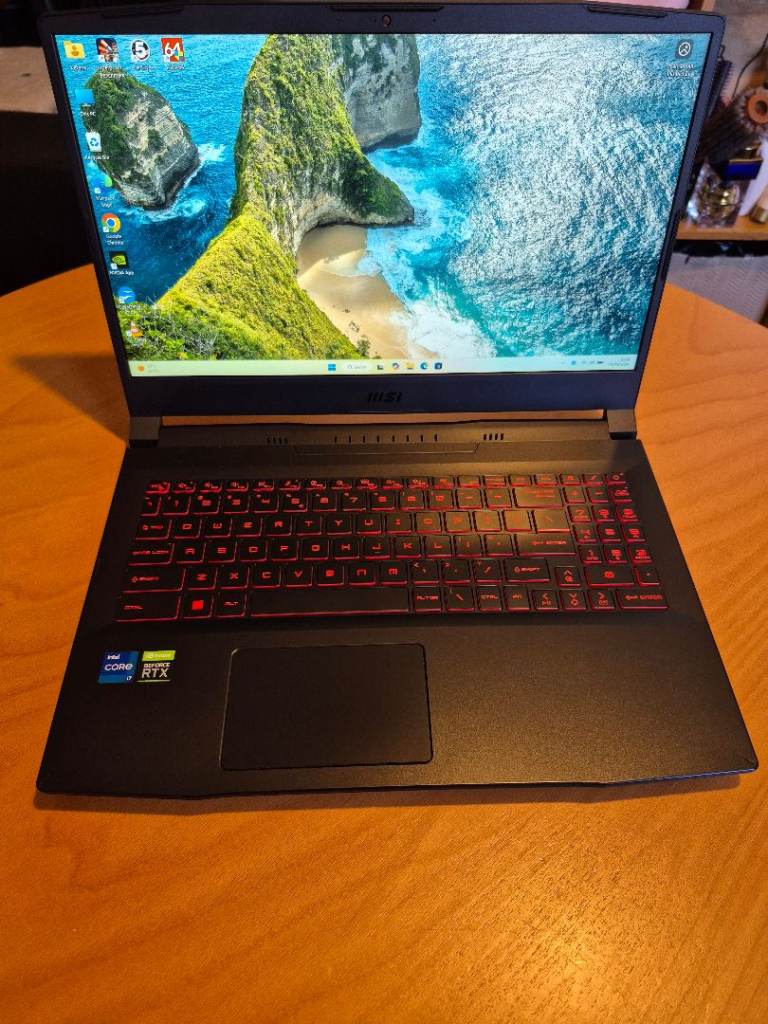 Gaming Laptop MSI Katana GF66 15.6" 120Hz Intel i7-11800H/RTX3060/16GB RAM/512GB SSD/Windows 11
