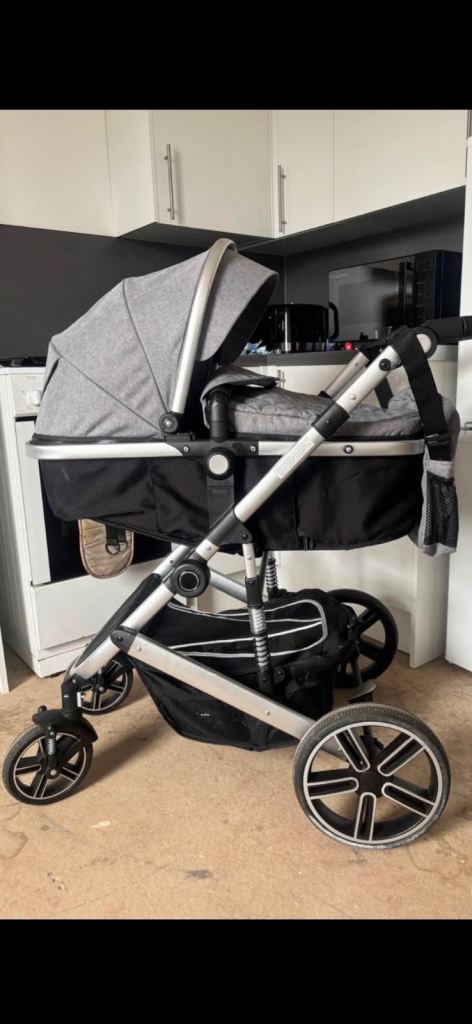 Pram/pushchair 