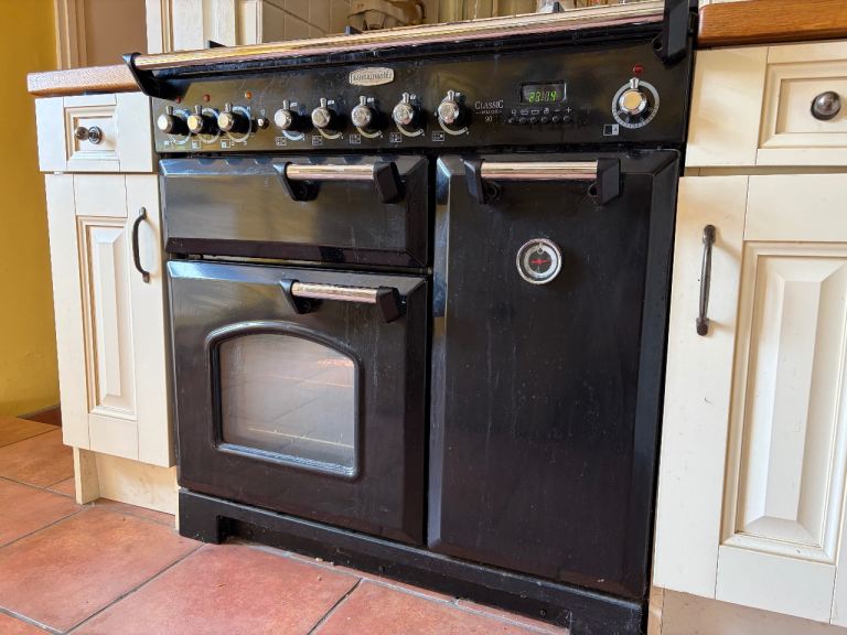 Black Range Master Cooker - Good Condition, Ready to Use