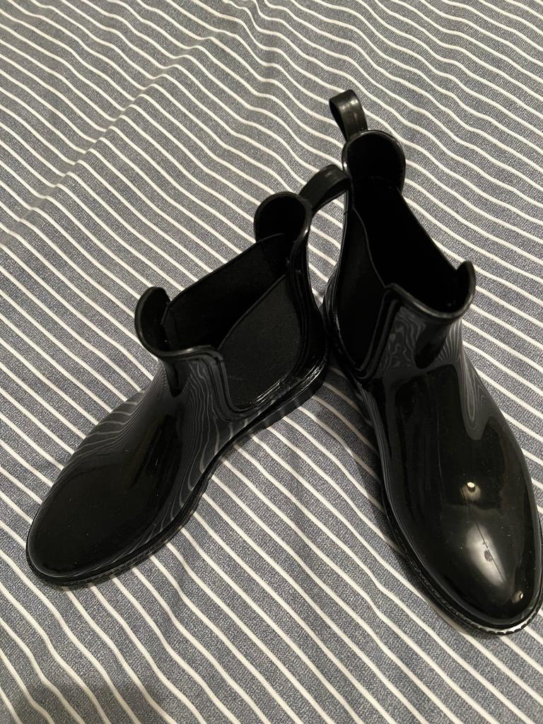 Patent boots 